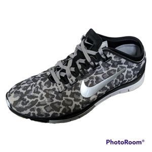 Nike Free TR Connect Leopard Print Sneakers 5.5